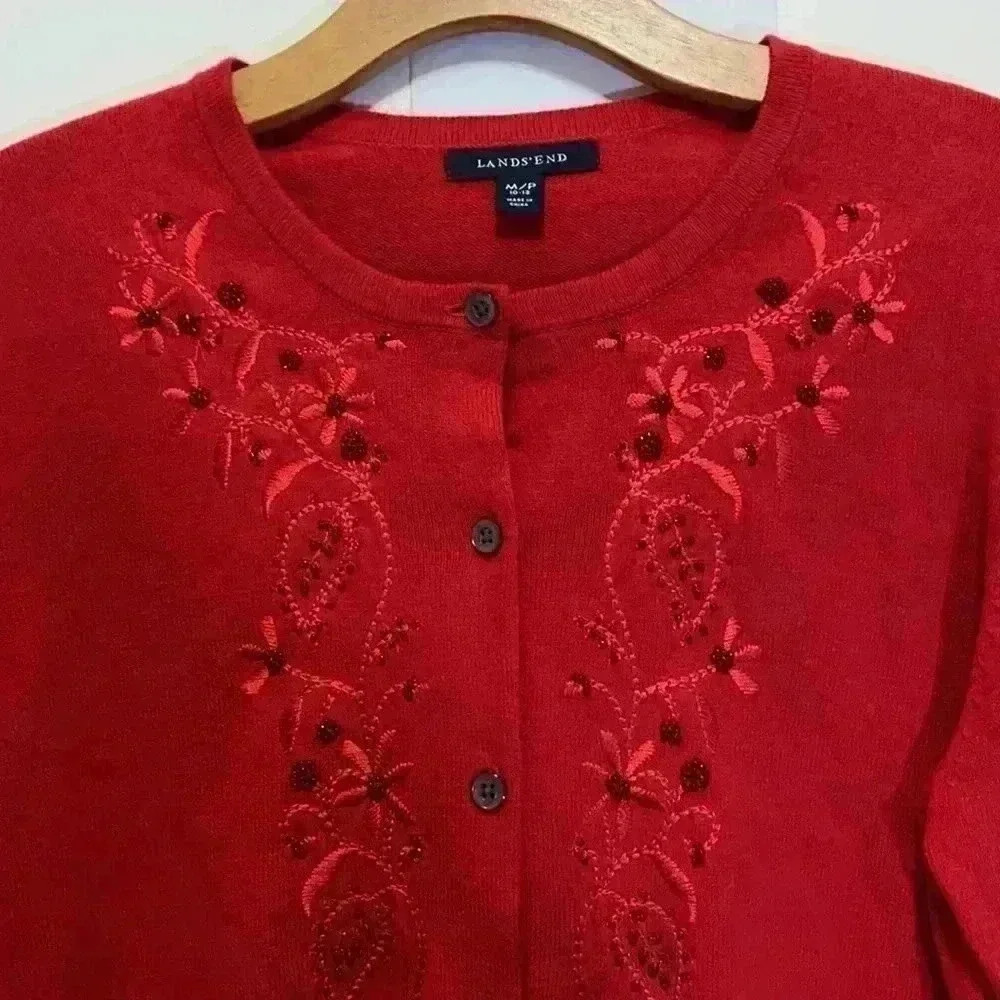 LANDS’END Women’s Red Button Up Floral Embroidered Sweater Size M/P (10/12) - Picture 2 of 7